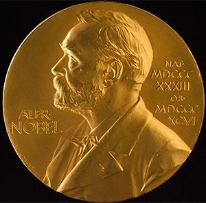 Нобелевская премия по физике: за исследования в области света